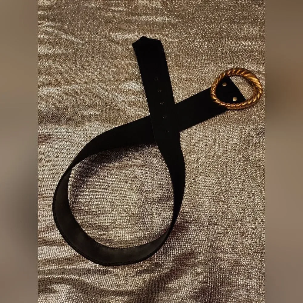 Black Belt with Twisted Gold Buckle